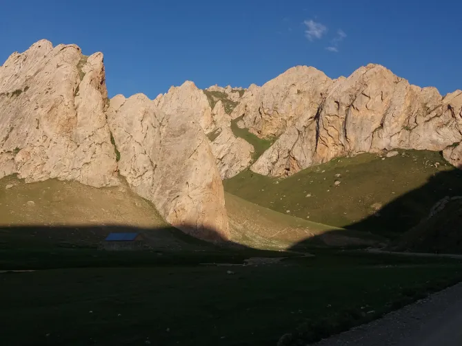 Two-Pass Horse Trekking in Kyrgyzstan, Tien Shan Mountains